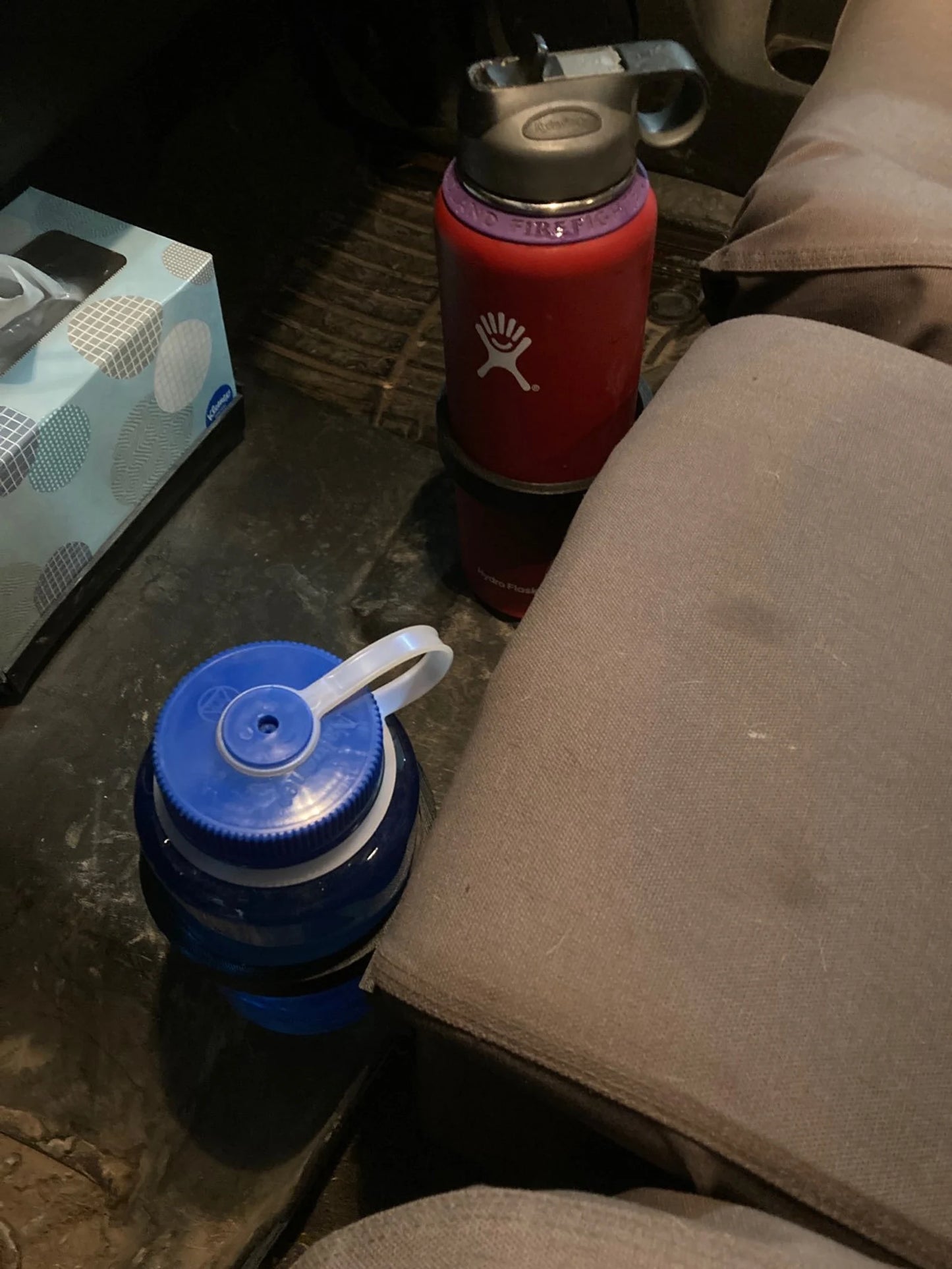 Bottle Amigo - Bottle Holder for Chevy Silverado and GMC Sierra