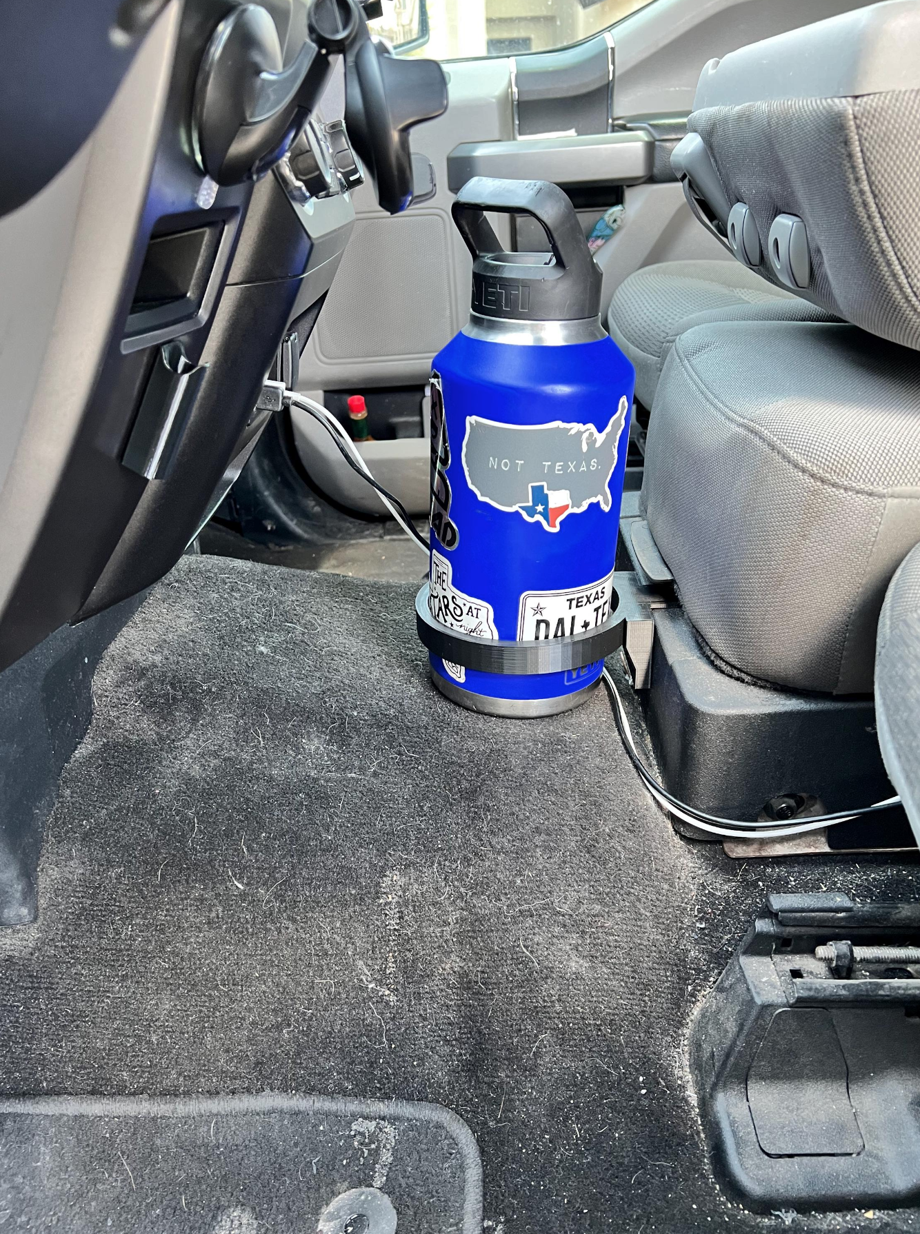 Bottle Amigo - Bottle Holder for Ford F-150